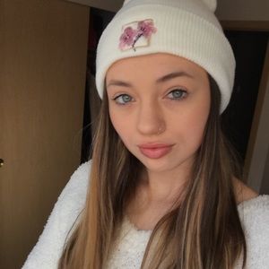 Meet your Posher, Hannah